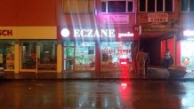 Eczane Pembe Kabartma Kutu Harf